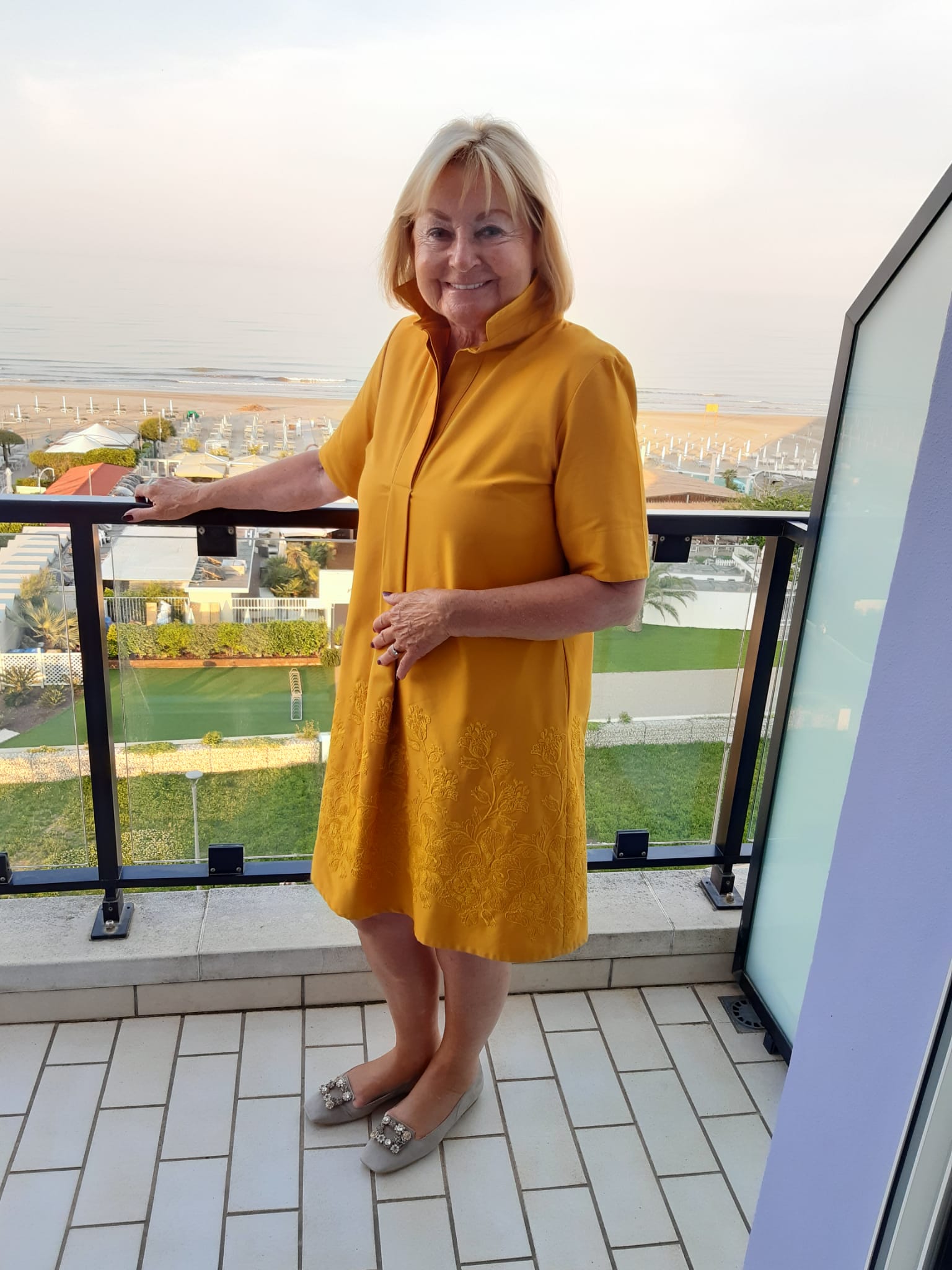 Annemarie Wolf lachend